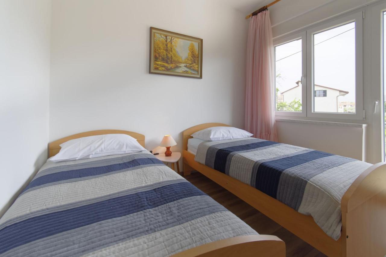 Apartment Patrik By Rent Istria ウマグ エクステリア 写真